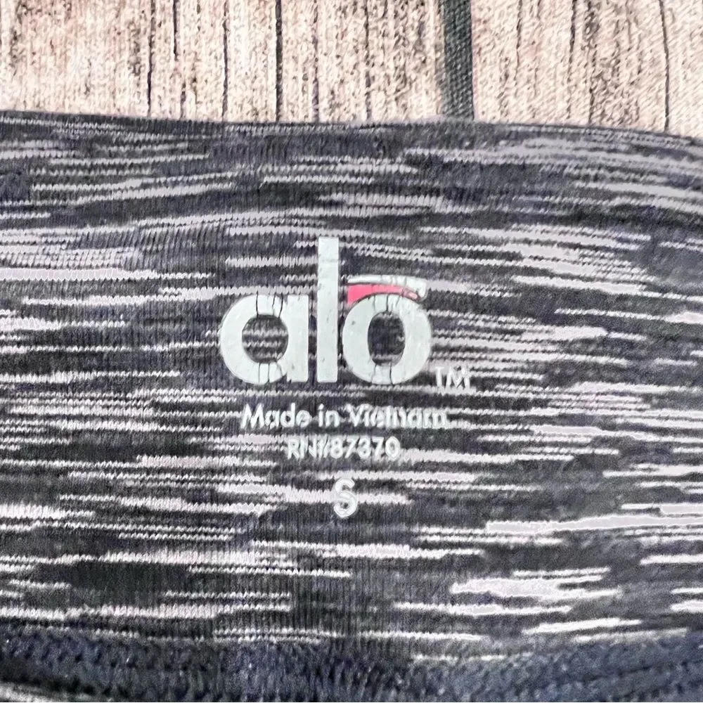 Alo Yoga cropped space dye leggings with rouching at cuffs size small